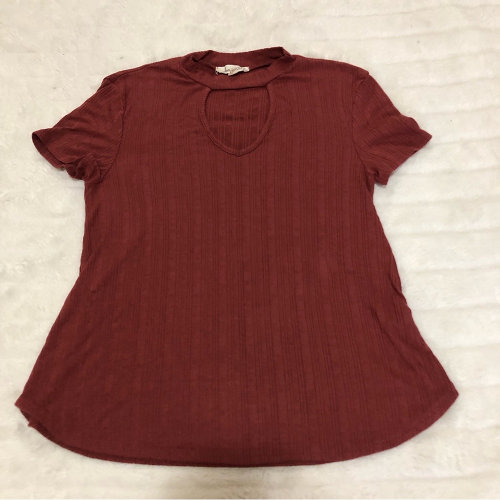 Cedar & Gold Women’s Burgundy T-shirt Size Small